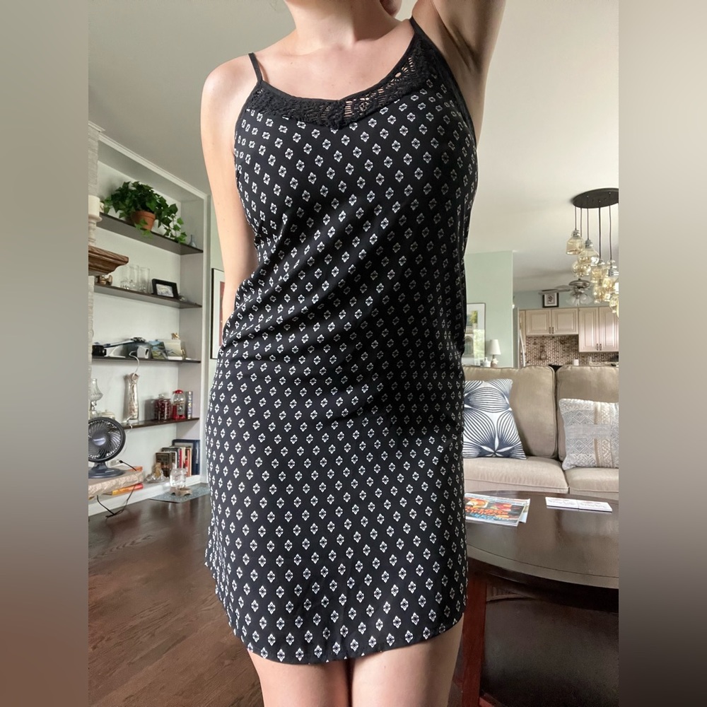 STRAPPY PATTERN DRESS - Picture 4 of 7